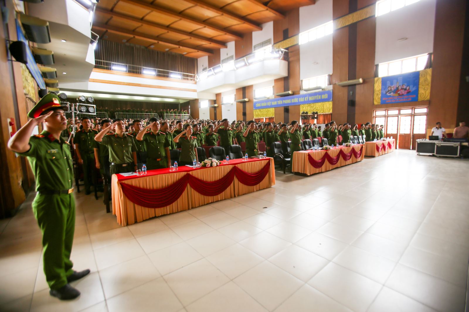 Tăng cường năng lực cho cán bộ xã trong công tác Thi hành án hình sự tại cộng đồng và tái hòa nhập cộng đồng.