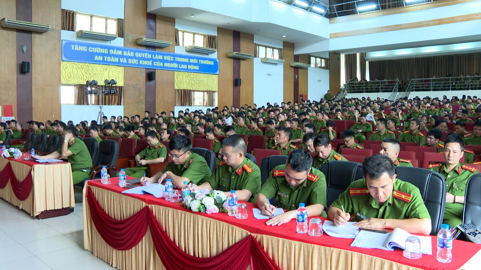 Tăng cường năng lực cho cán bộ xã trong công tác Thi hành án hình sự tại cộng đồng và tái hòa nhập cộng đồng.